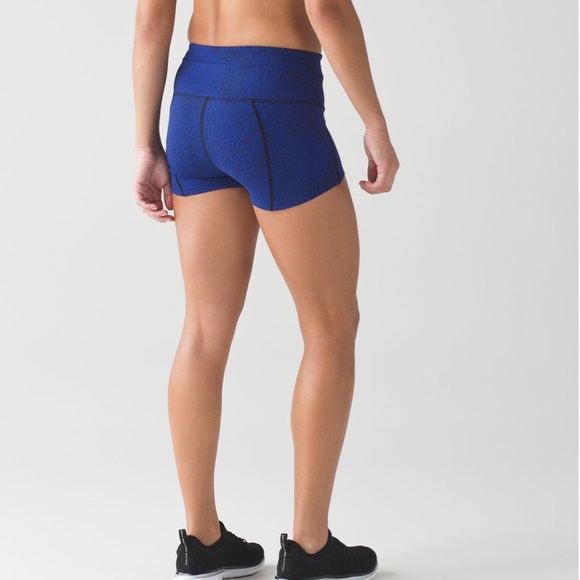 lululemon athletica Pants - Lululemon race pace tight shorts